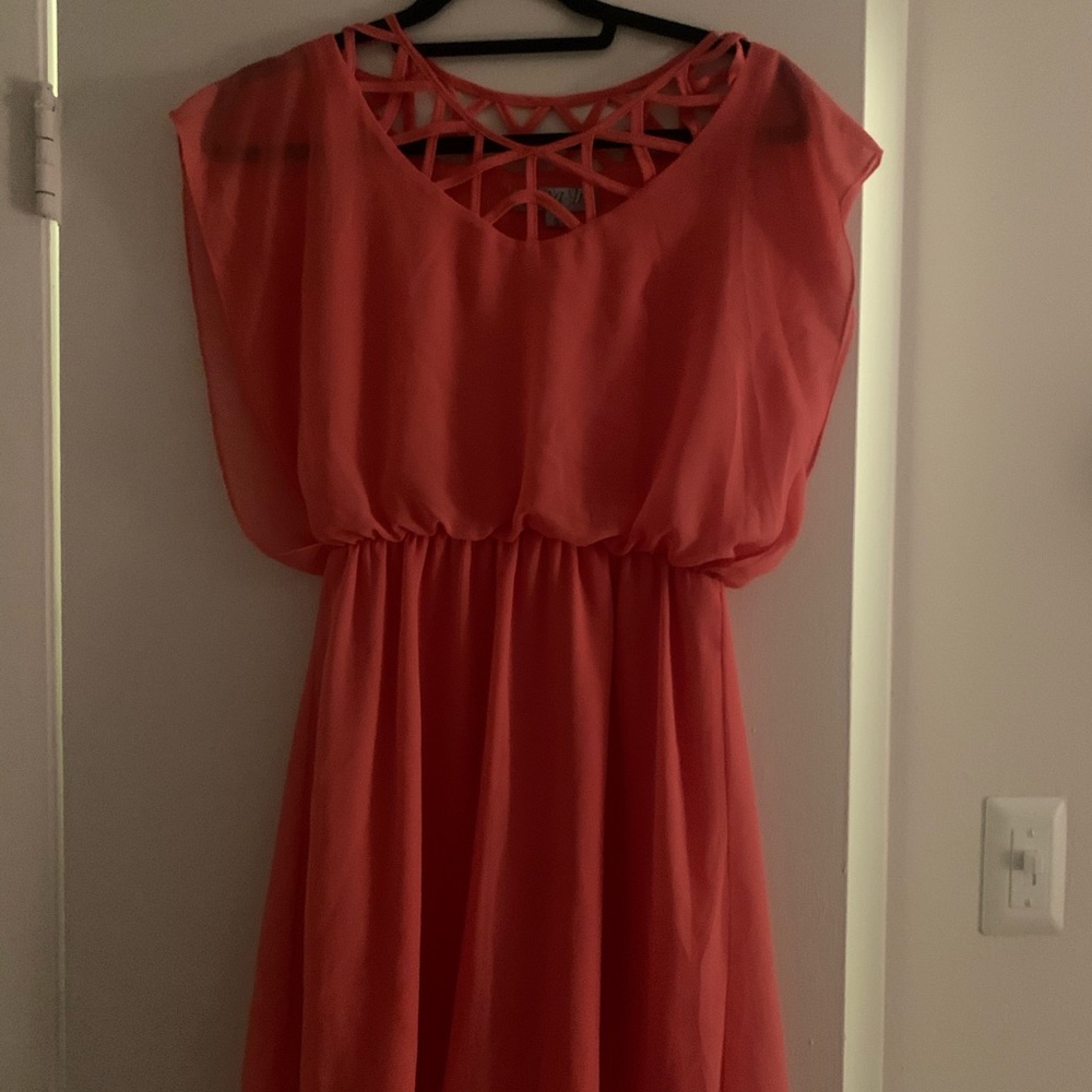 Dress - Picture 2 of 3